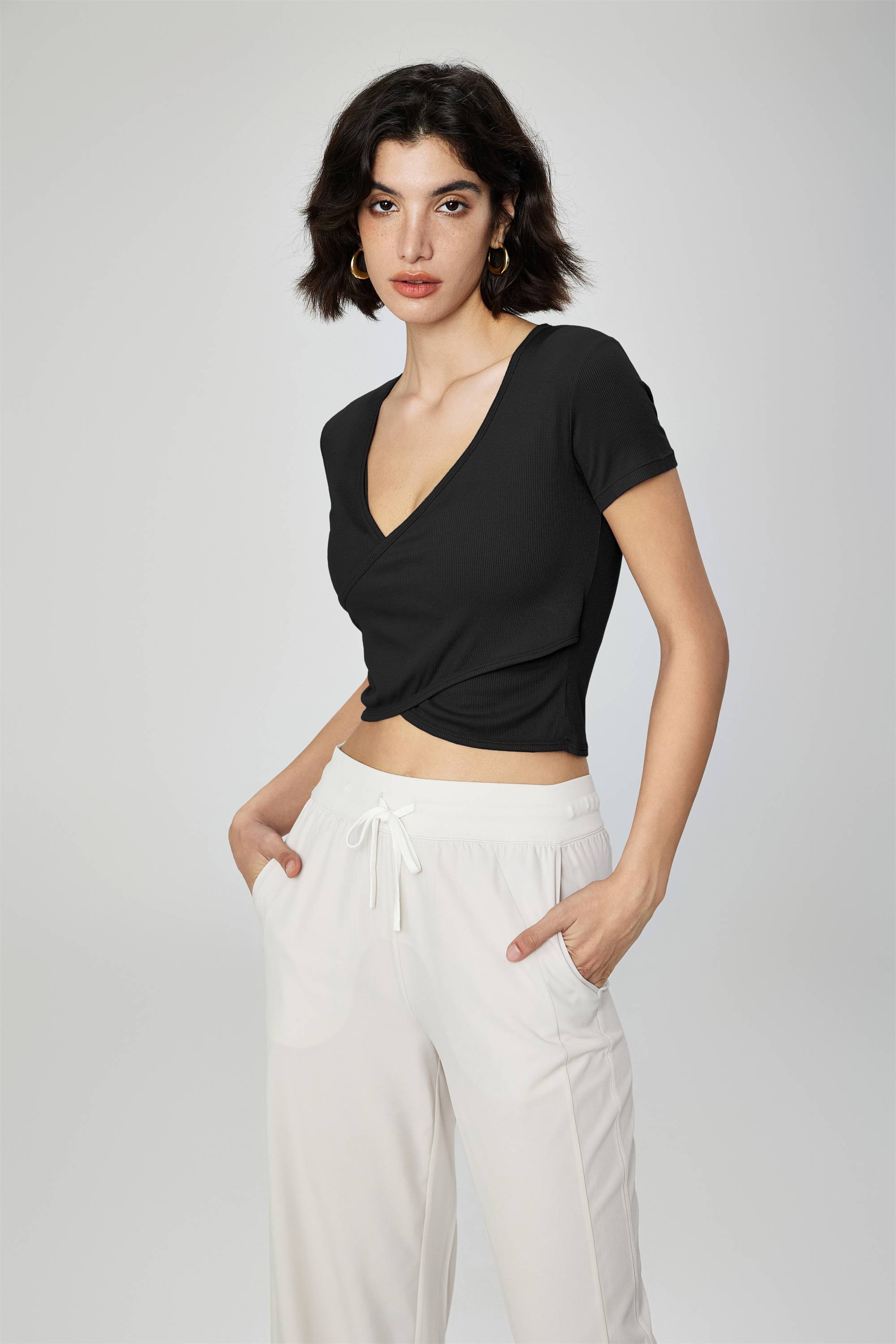 V-Neck Cropped Short Sleeve Sports Top