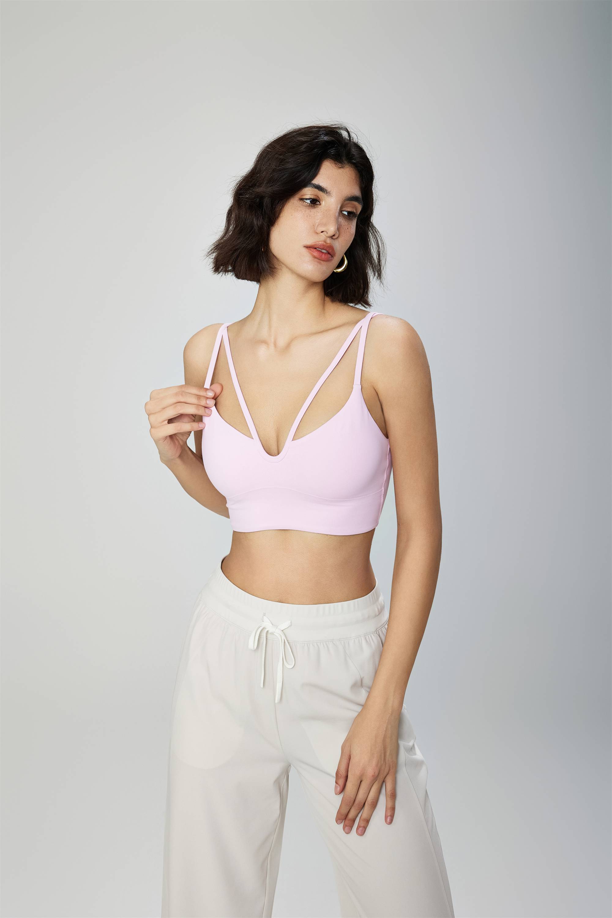 V-Neck Shock-Absorbing Sports Bra