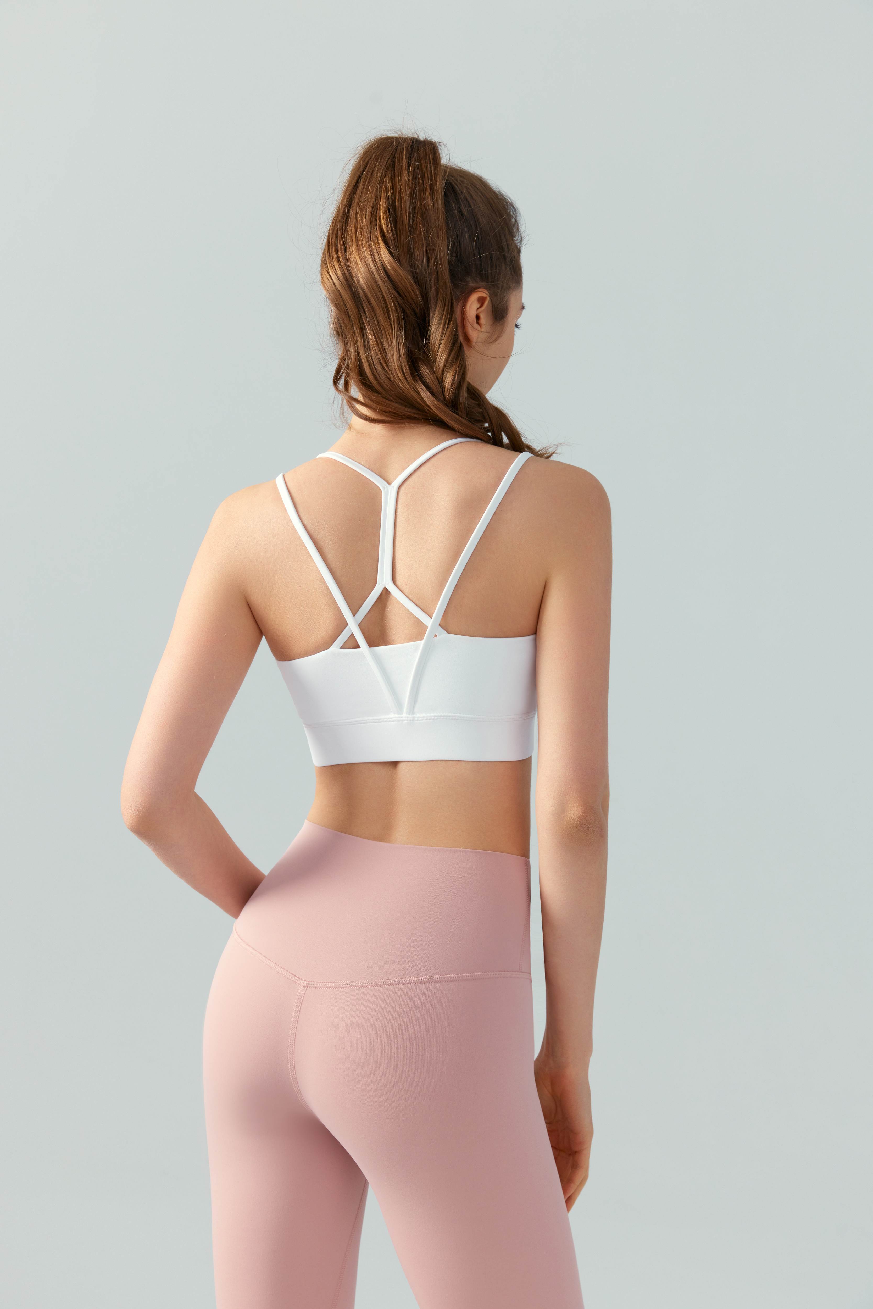 Sexy Cut-Out Front Twist Sports Bra