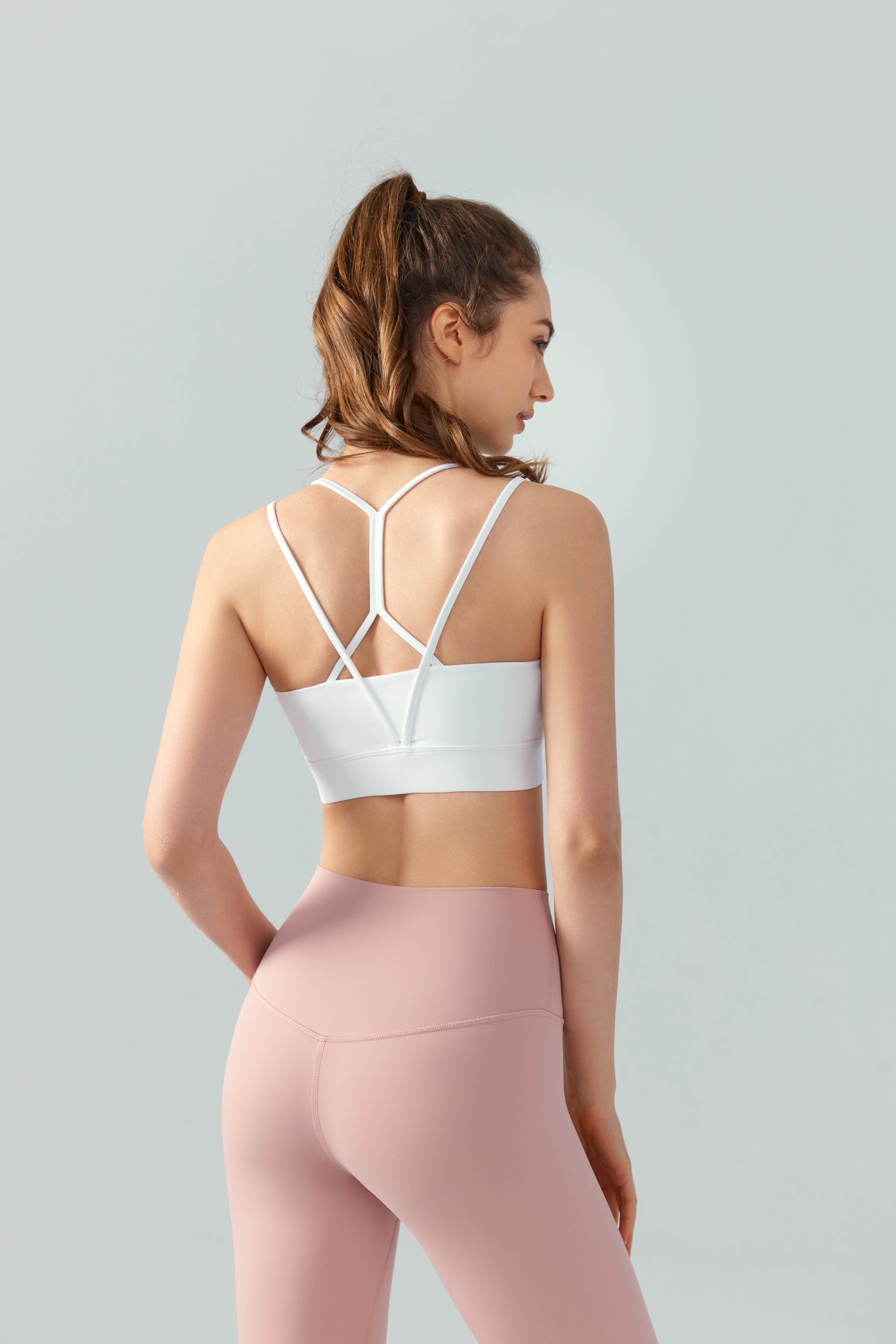 Sexy Cut-Out Front Twist Sports Bra