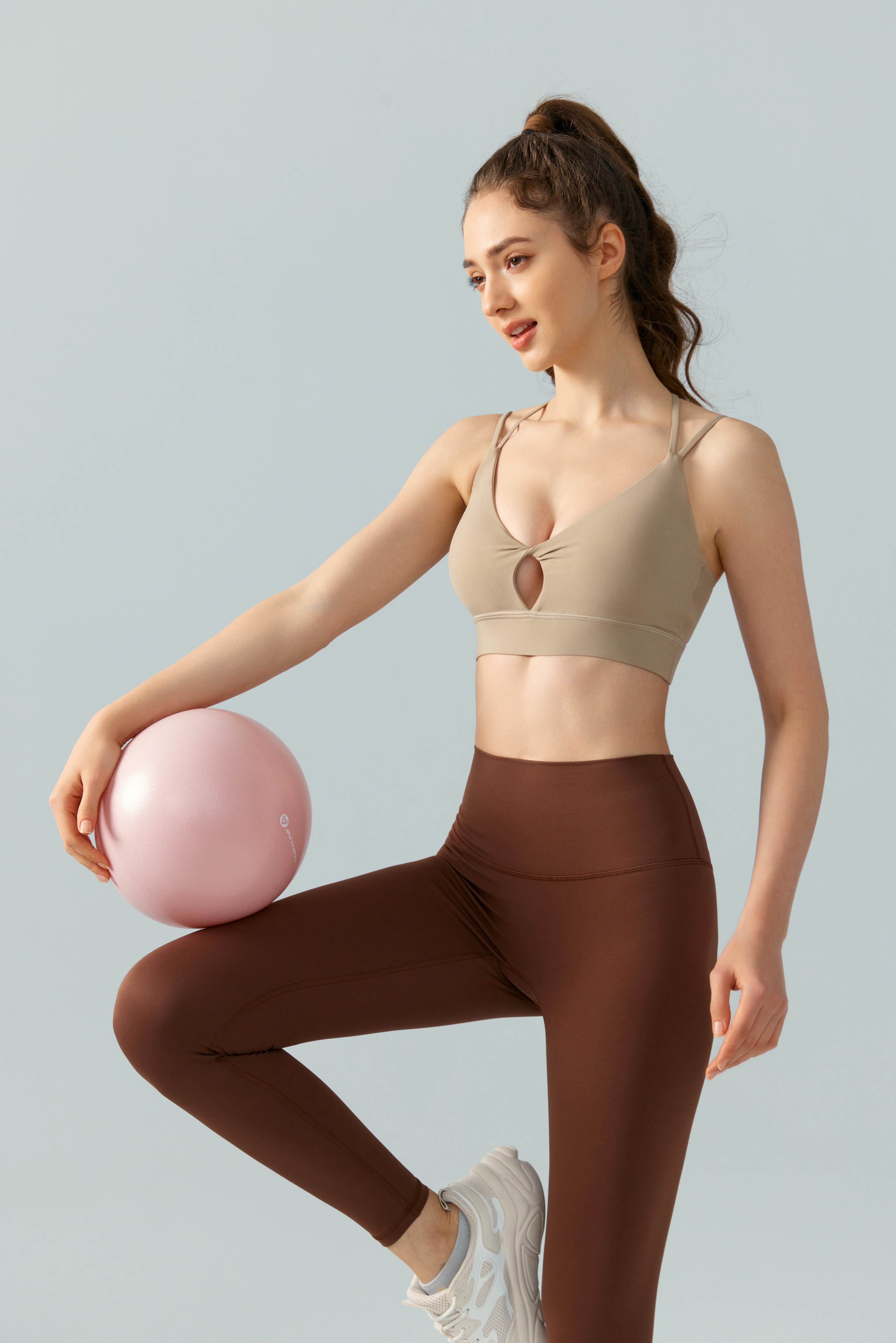 Sexy Cut-Out Front Twist Sports Bra