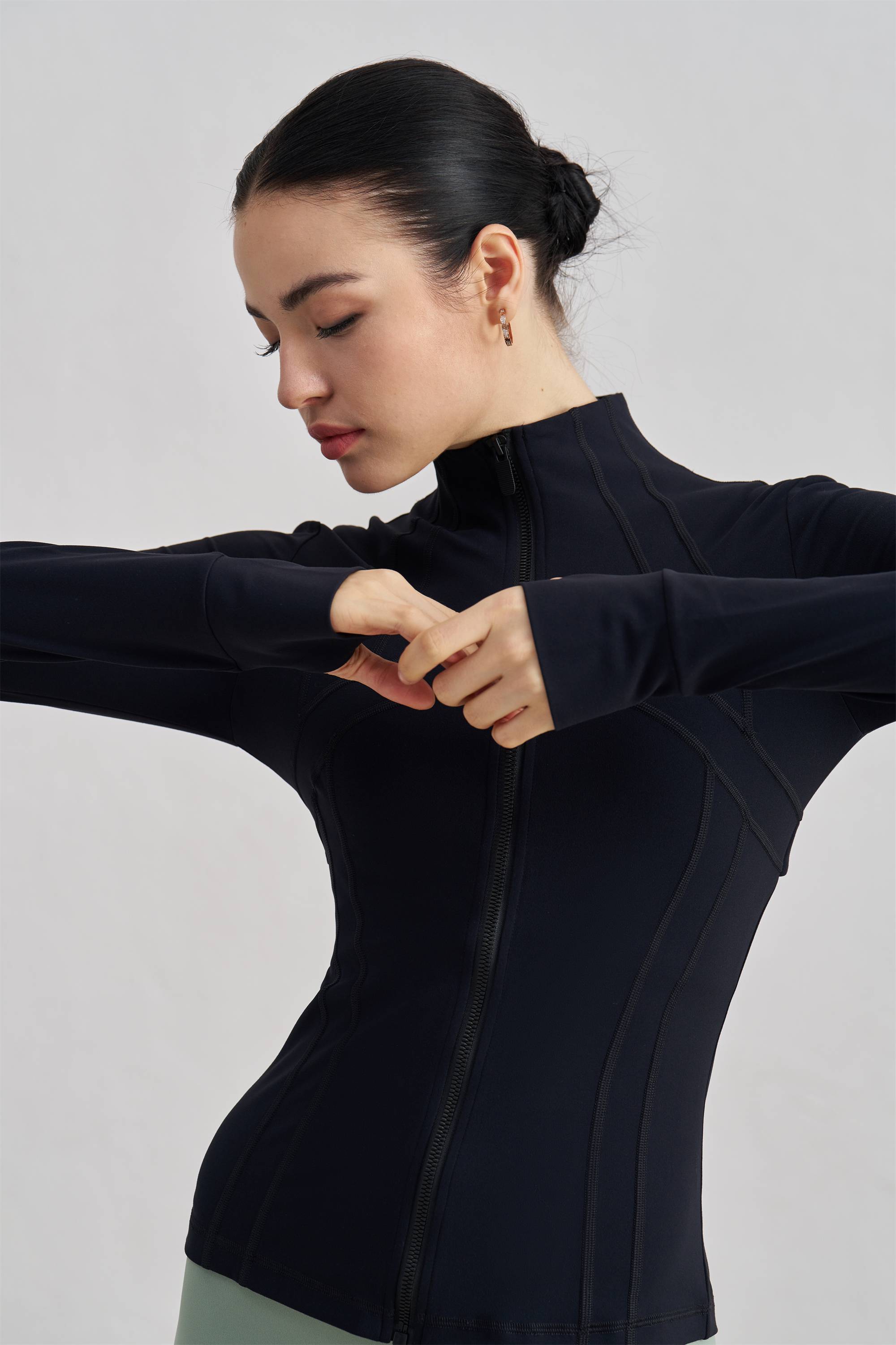 Thickened Stand-Collar Yoga Jacket for Fall & Winter